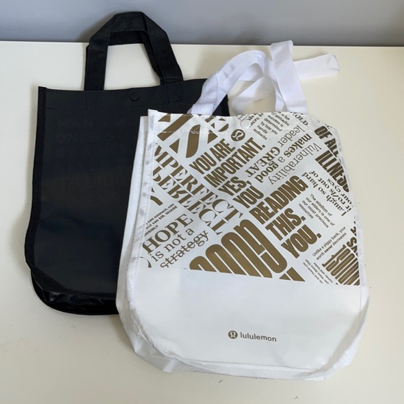 FREE ADD-ON π Lululemon Small Reusable Totes